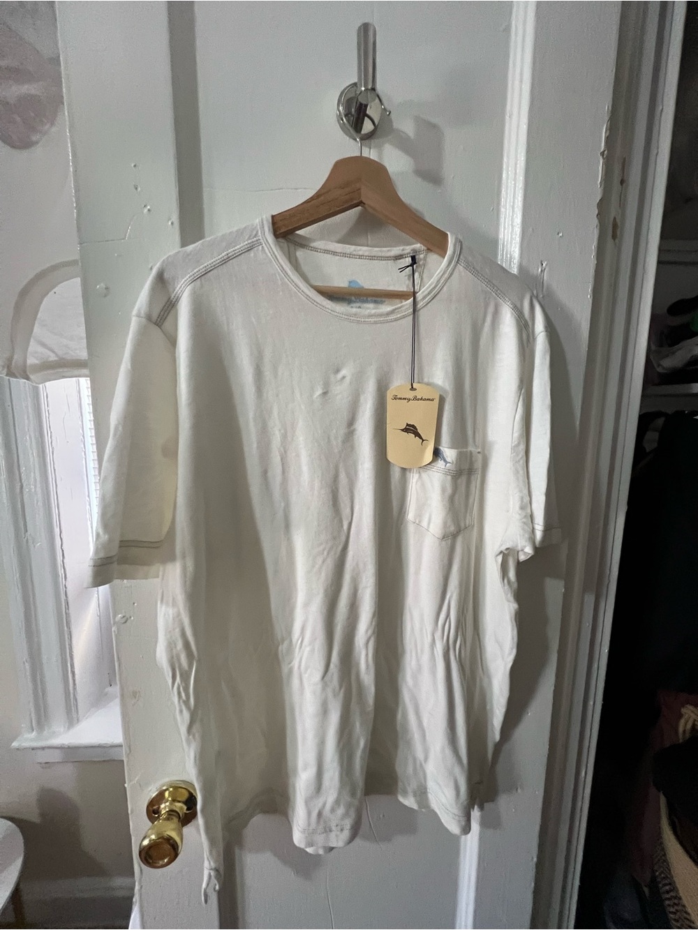 Tommy Bahama Cream Short-Sleeve Pocket Tee